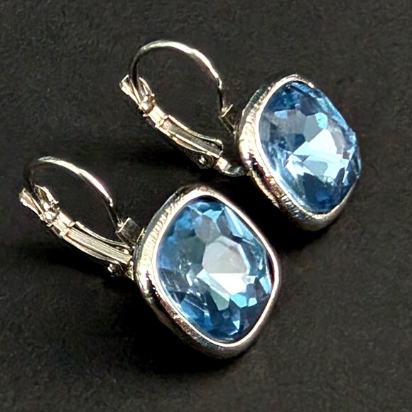 Monet blue faceted glass earrings - Picture 6 of 8
